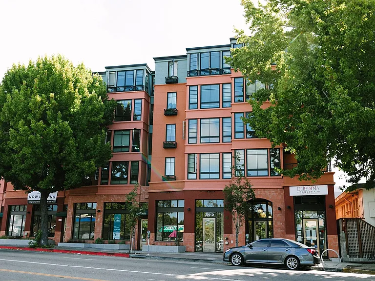 3001 Telegraph Ave — Photo 2