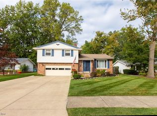 3096 W 230th St, North Olmsted, OH 44070
