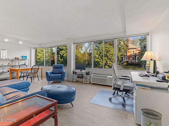 3rd image of 1700 Clinch Ave APT 208