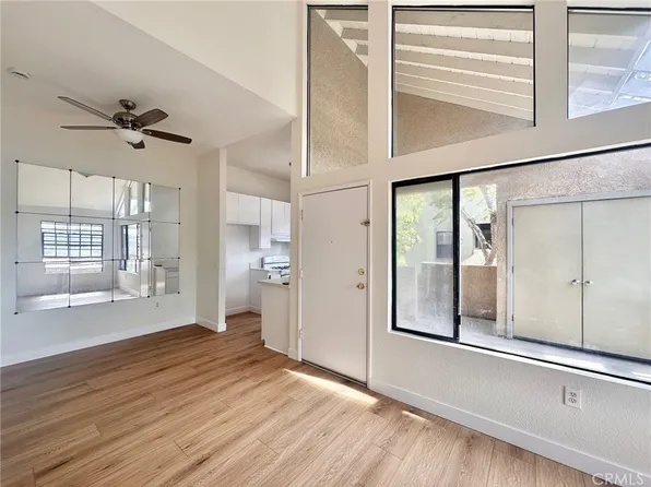 10531 Lakeside Dr S Unit J, Garden Grove, CA 92840