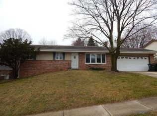 814 Decker Dr, West Bend, WI 53090