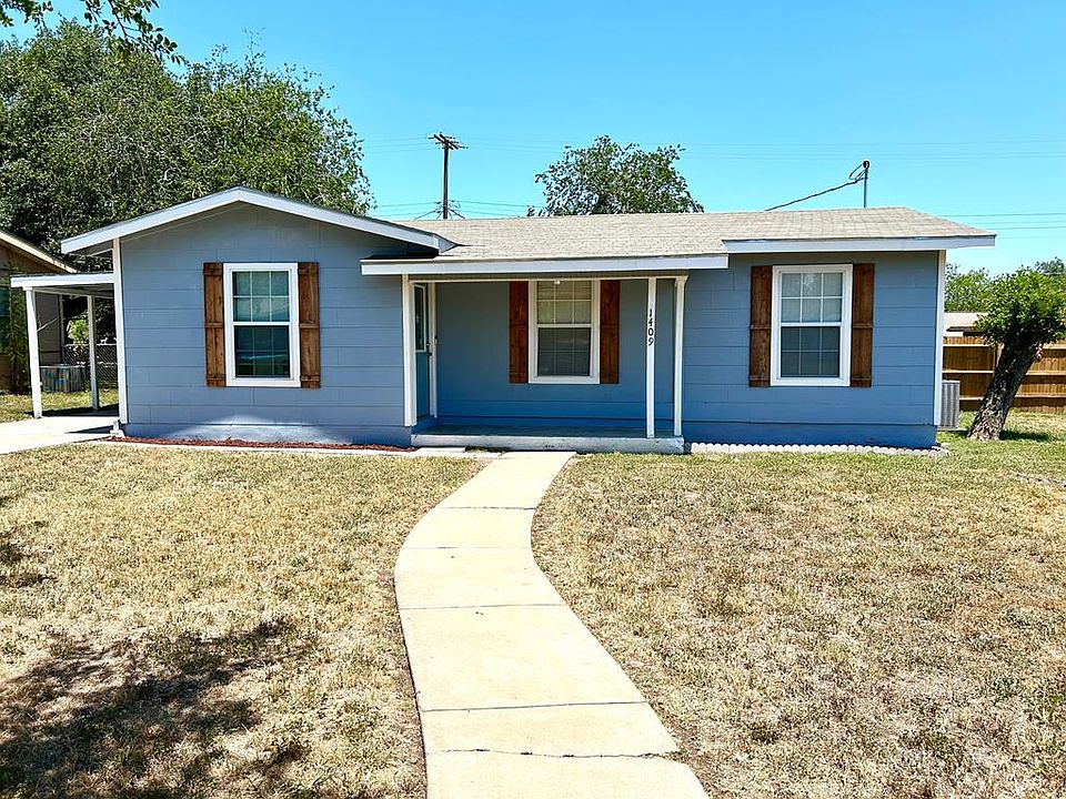 1409 E Rosewood St, Beeville, TX 78102 MLS 112792 Zillow