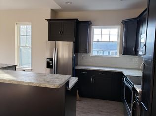 438 Sunrise Hwy #10, West Babylon, NY 11704