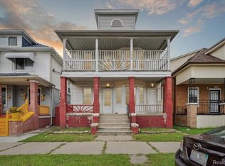 2383 Neibel St, Hamtramck, MI 48212