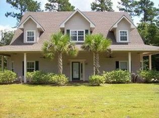 327 Marina Isle Dr, Woodbine, GA 31569