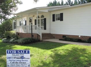 109 Falcon Ridge Dr, Boiling Springs, SC 29316