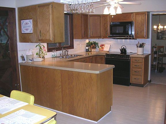 Kitchen 12 x 18 view 1
