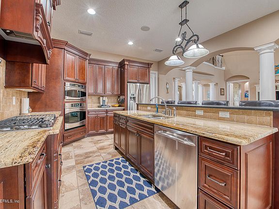 3rd image of 3309 E Heritage Cove Dr