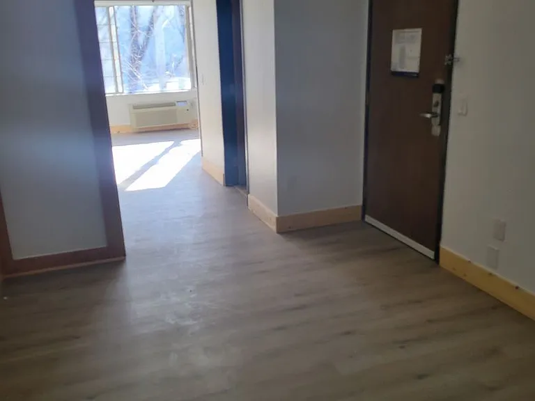 Ski Town Apartments — Photo 124