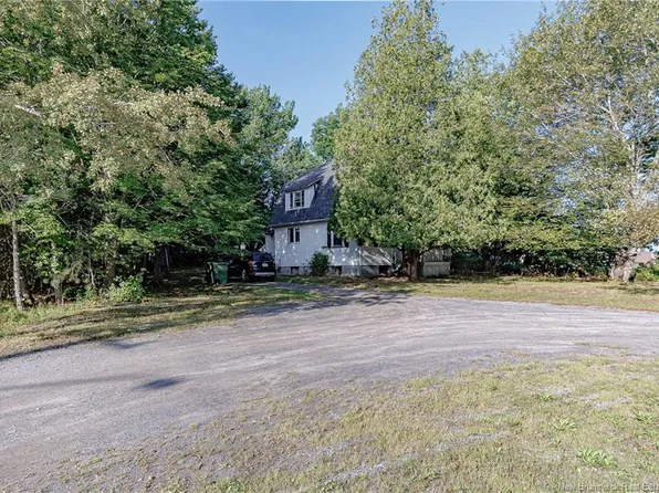 28 Marr Rd, Rothesay, NB E2E 2R5