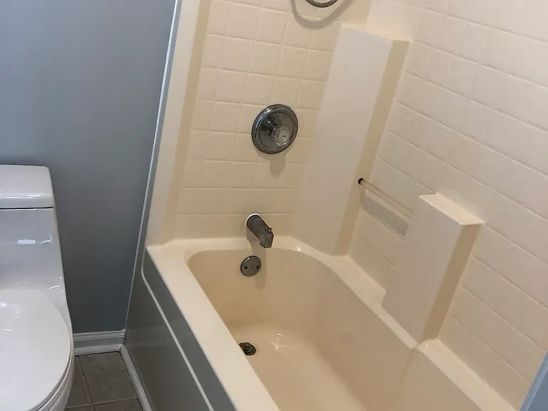 2400 Kirkstone Dr — Photo 26
