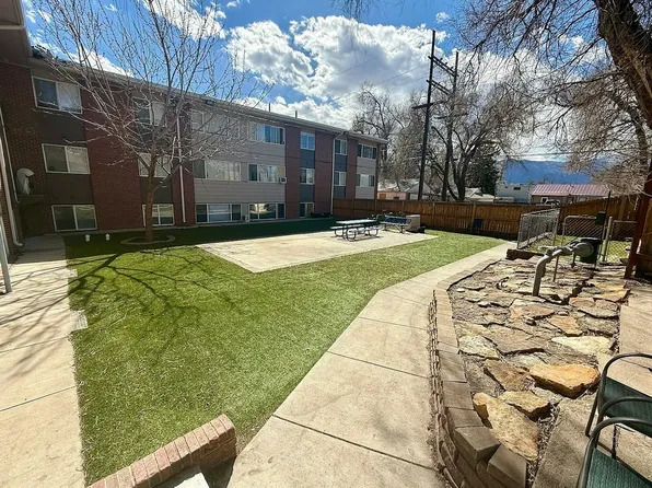 Summit View Apartments