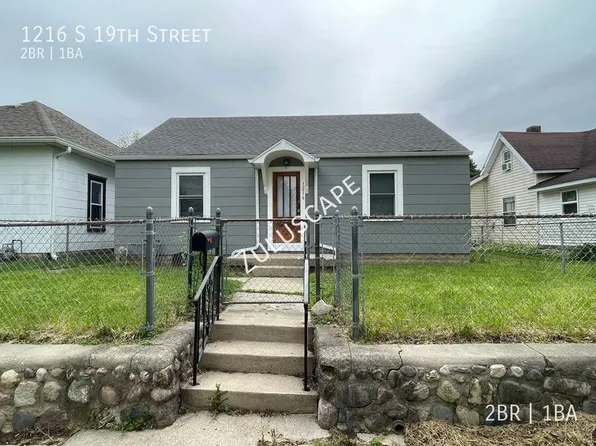 1216 S 19th St, New Castle, IN 47362