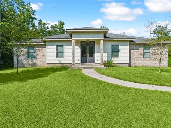 12215 Willow Dr, New Orleans, LA 70131