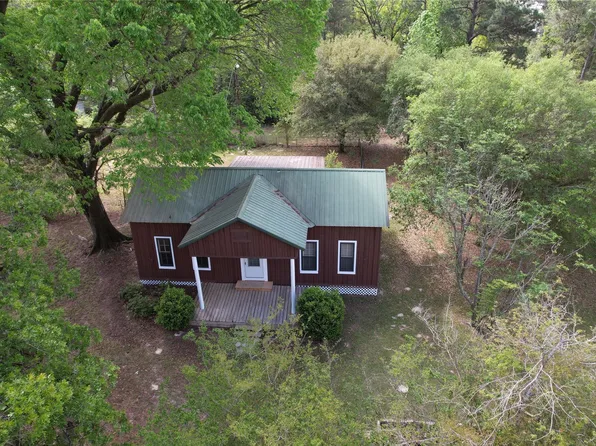 2266 Young Rd, Livingston, TX 77351