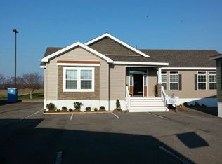 125 N Missouri Ave, Salem, IL 62881