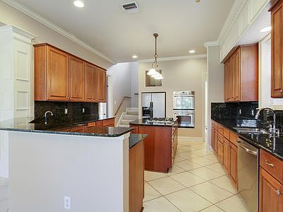 5th image of 3 Glen Abbey Way