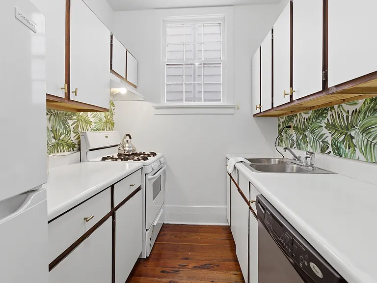 21 Felix St #A — Photo 7