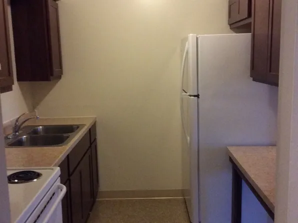 2130 Meadow Ln #1-12, Schererville, IN 46375