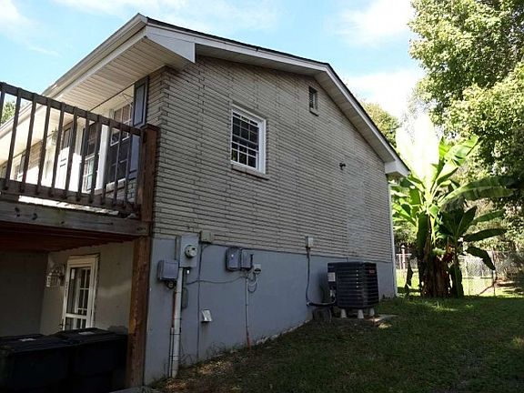 2nd image of 350 Reservoir St