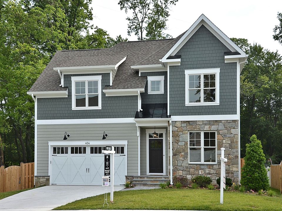 1st image of 404 Park St SE