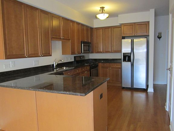 2nd image of 6493 N Northwest Hwy APT 303