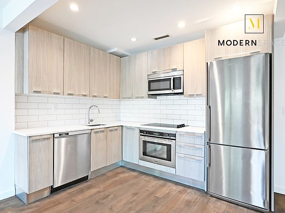 2nd image of 3040 21st St APT 205