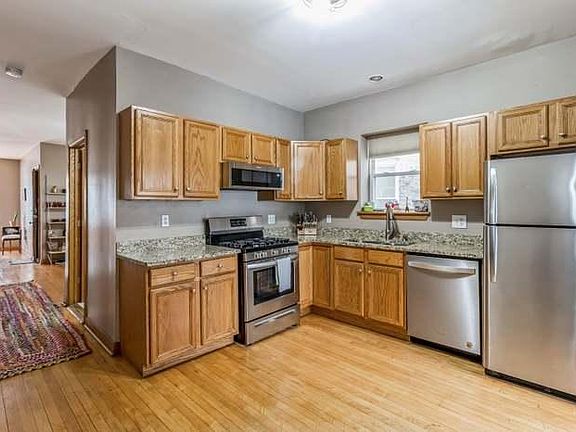 2nd image of 3112 N Damen Ave #2