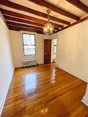 5th image of 113 W 15th St APT 4R
