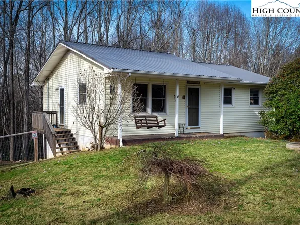 71 Boone Street, Spruce Pine, NC 28777