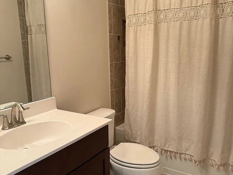 155 Inwood Walk — Photo 6