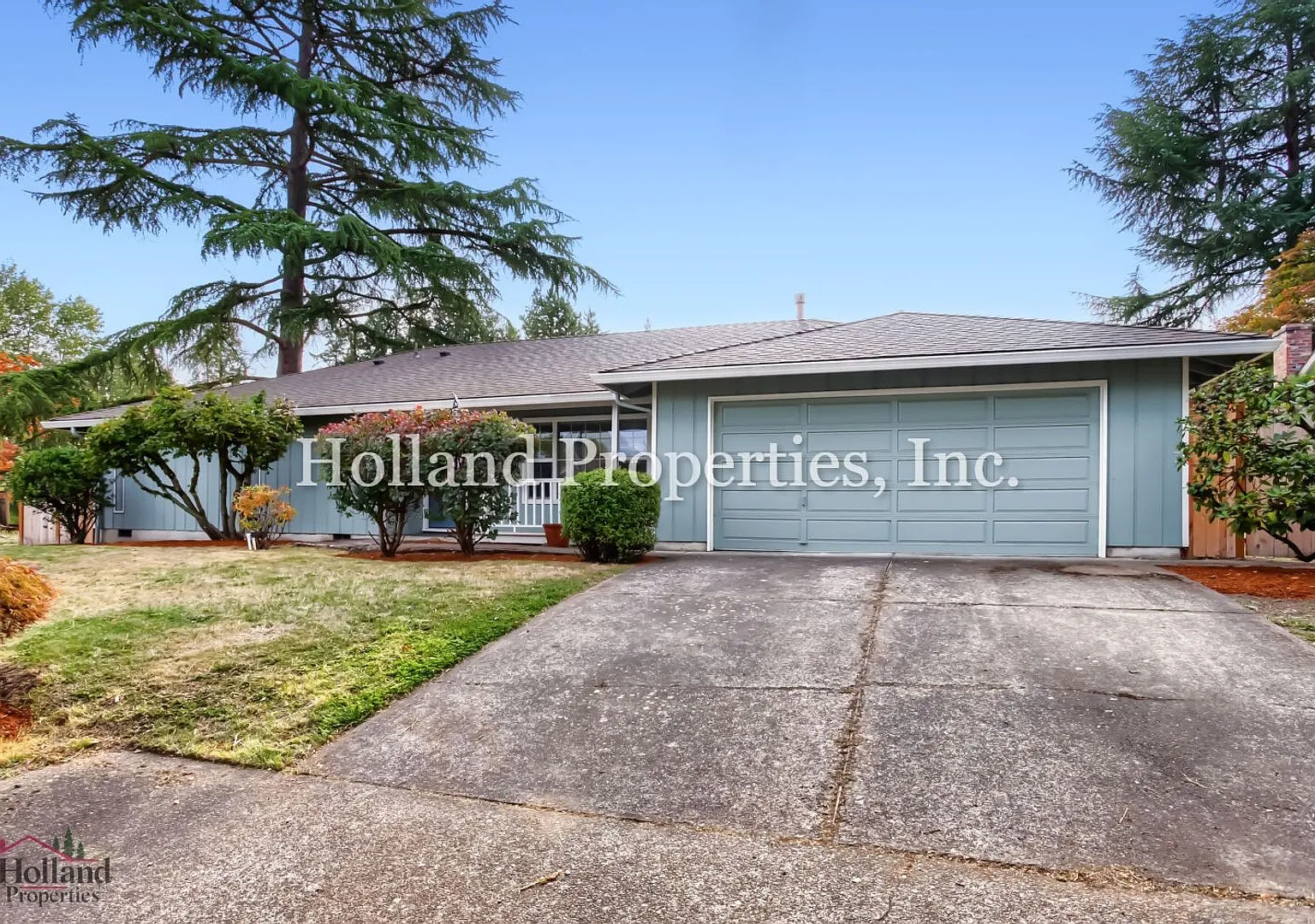 Stylish 3-Bedroom Hillsboro Home with A/C, Patio & Community Pool — Photo 1