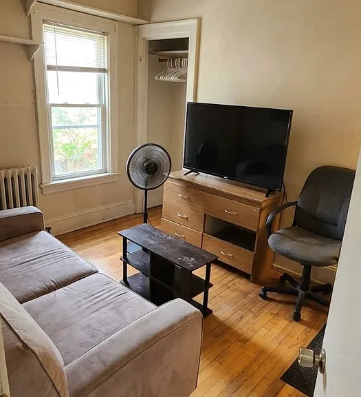 2977 N Downer Ave — Photo 3