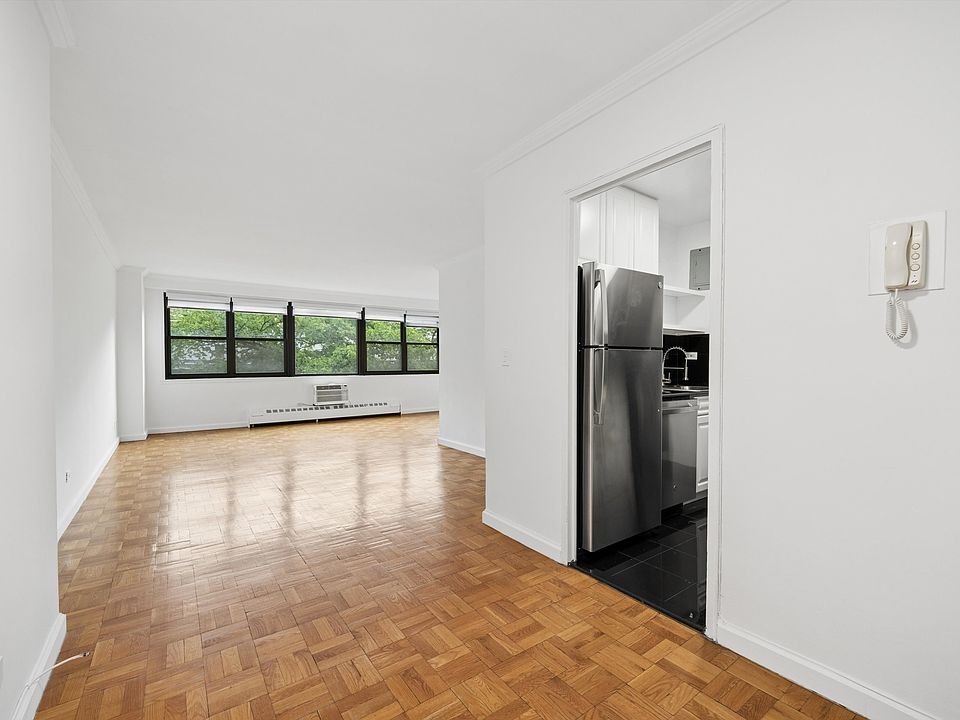 1st image of 210 E 15th St APT 5B