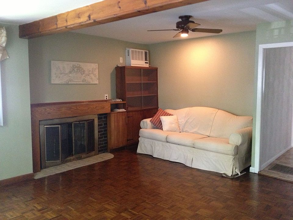 2nd image of 17 Holly Pl