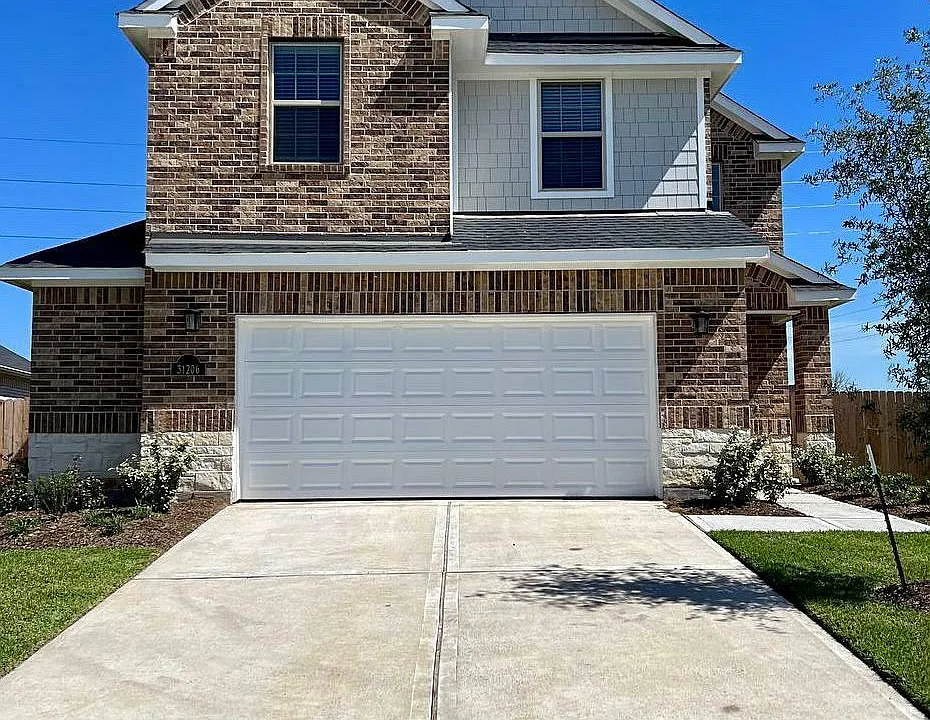 31206 Zacara Ln