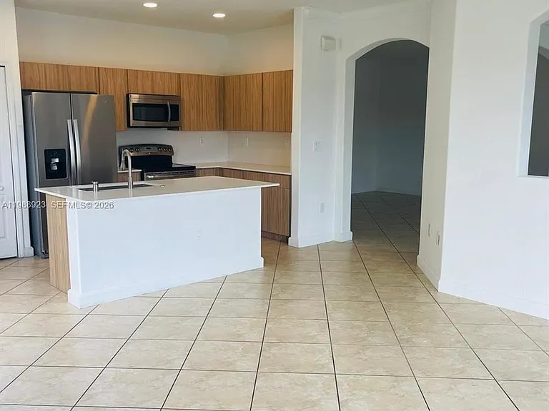 8666 NW 109th Ct — Photo 7