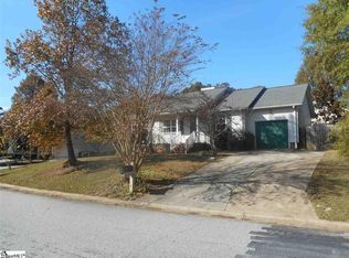 16 Colombard Ct, Mauldin, SC 29662