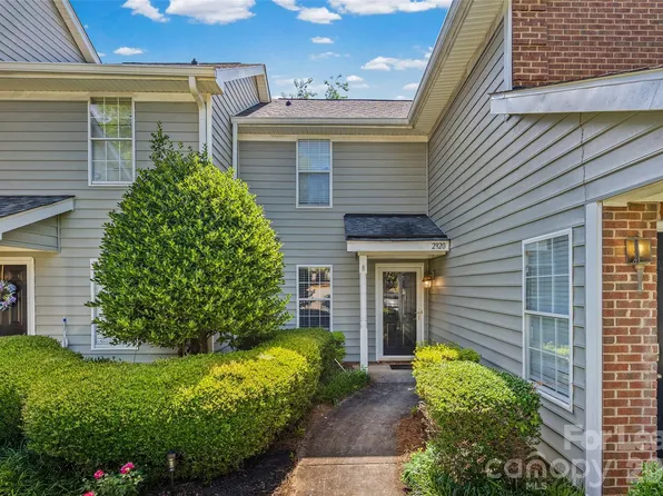 2920 Iron Gate Ln, Charlotte, NC