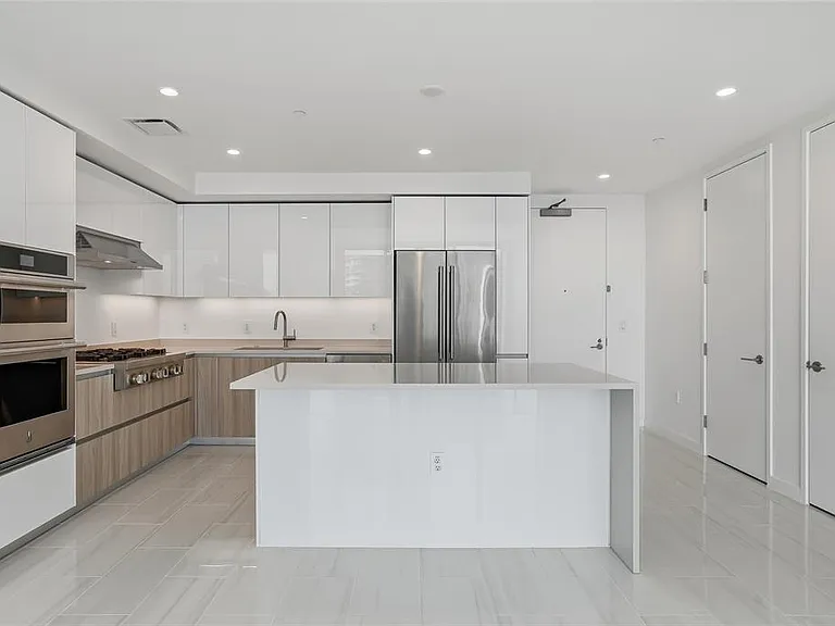 400 Central Ave #505 — Photo 12