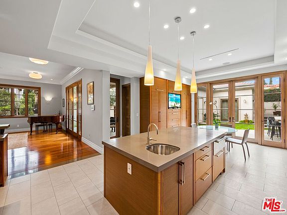 2nd image of 126 S Bowling Green Way