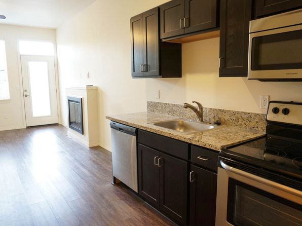 3605 SE 38th Ave APT 103