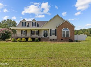 5743 Oakley Rd, Robersonville, NC 27871
