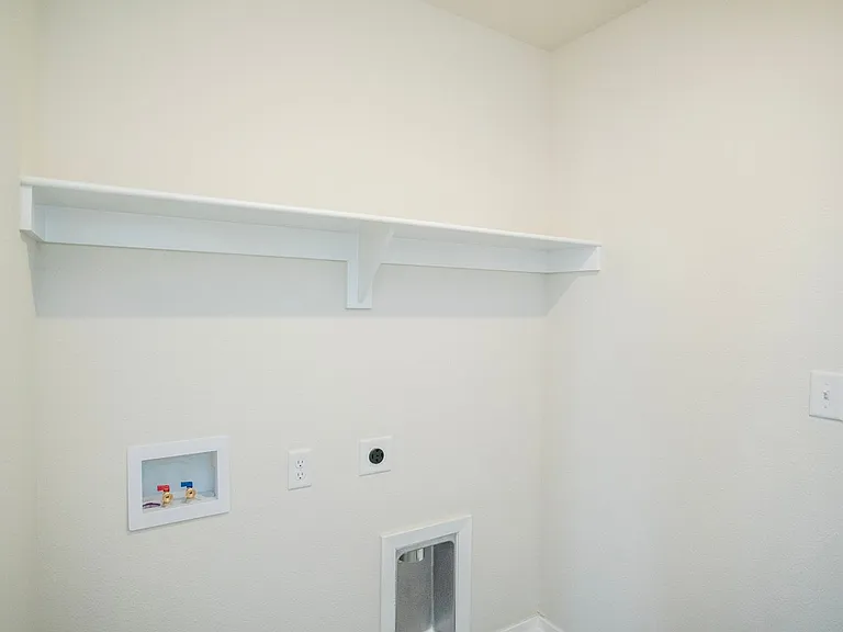 2720 Gorman St — Photo 13