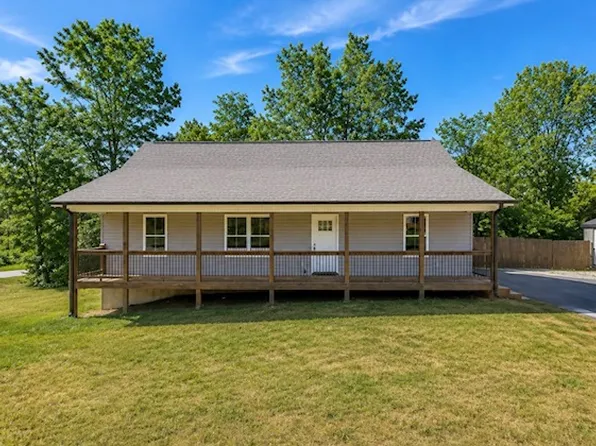 745 Dave Nix Rd, Seneca, SC 29678