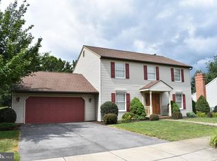 810 Rosewood Ct, Chambersburg, PA 17201