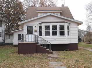 1010 N Charles St, Carlinville, IL 62626