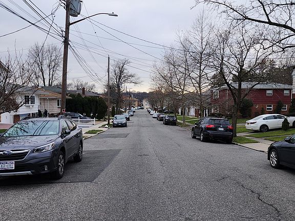4th image of 40 Sunnyside Ter