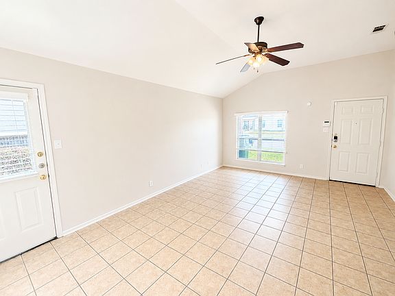 4th image of 320 Jeff Gordon Dr