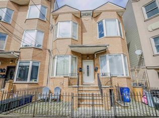 98 Leonard St, Jersey City, NJ 07307